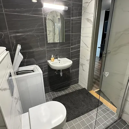 Pepleri Apartment, Free Parking 아파트